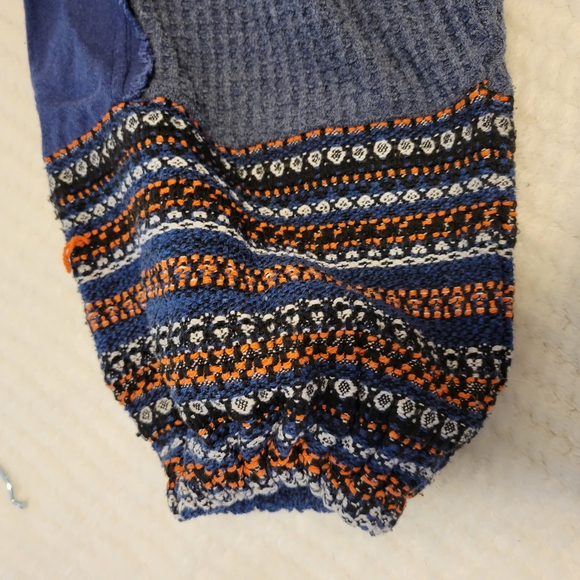 Umgee USA Blue Heathered Top - Picture 3 of 8